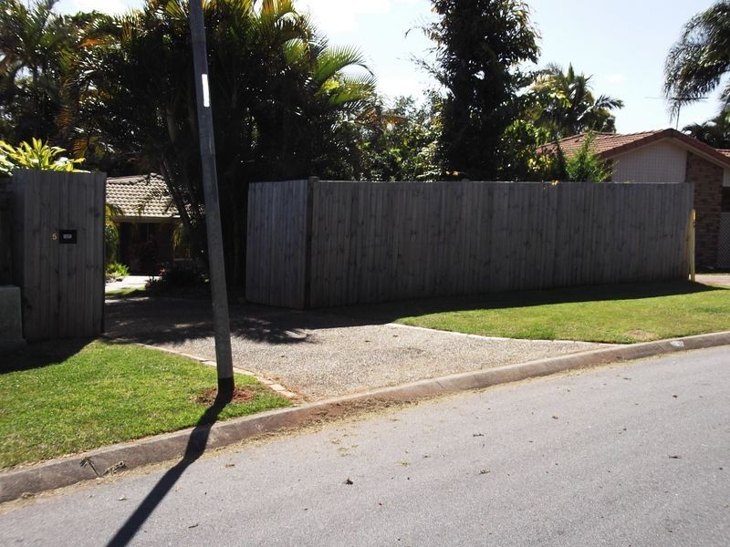 5 Crestleigh Ct, Morayfield QLD 4506