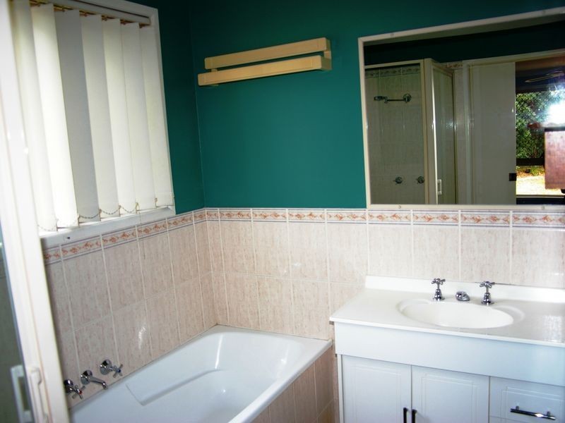 1 Sunnymeade Drive, Caboolture QLD 4510