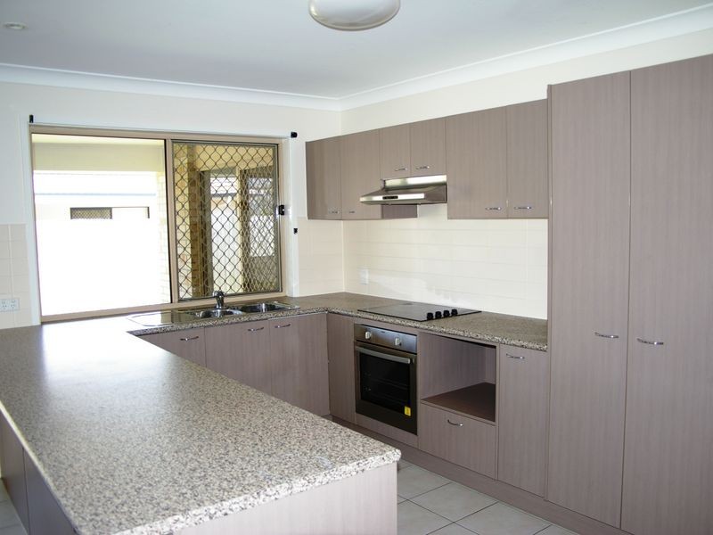 14 Hollywood Avenue, Bellmere QLD 4510