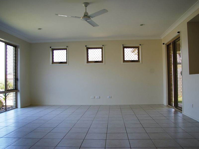 14 Hollywood Avenue, Bellmere QLD 4510