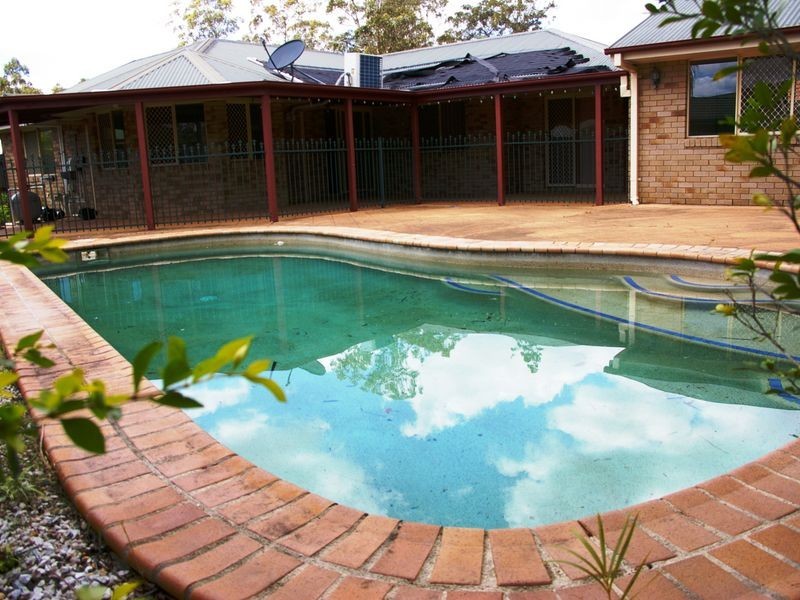 5 Parkridge Av, Upper Caboolture QLD 4510