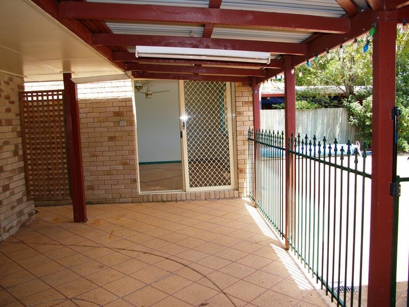 5 Parkridge Av, Upper Caboolture QLD 4510