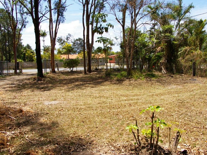 110 Caboolture River Rd, Morayfield QLD 4506