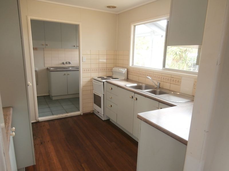 8 Kennedy St, Caboolture QLD 4510