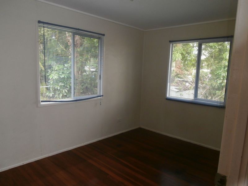 8 Kennedy St, Caboolture QLD 4510