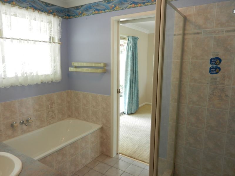 44 Silkyoak Dr, Morayfield QLD 4506