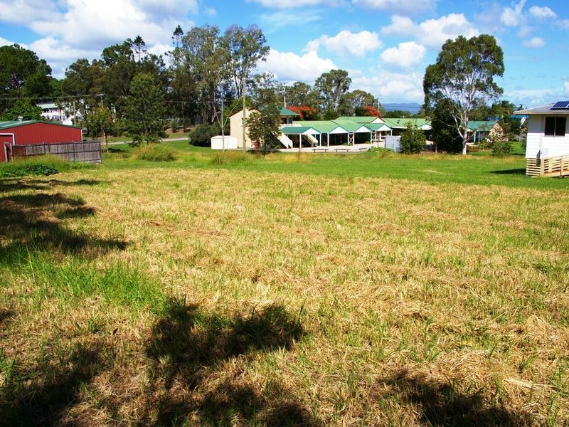 4 Ethel St, Kilcoy QLD 4515