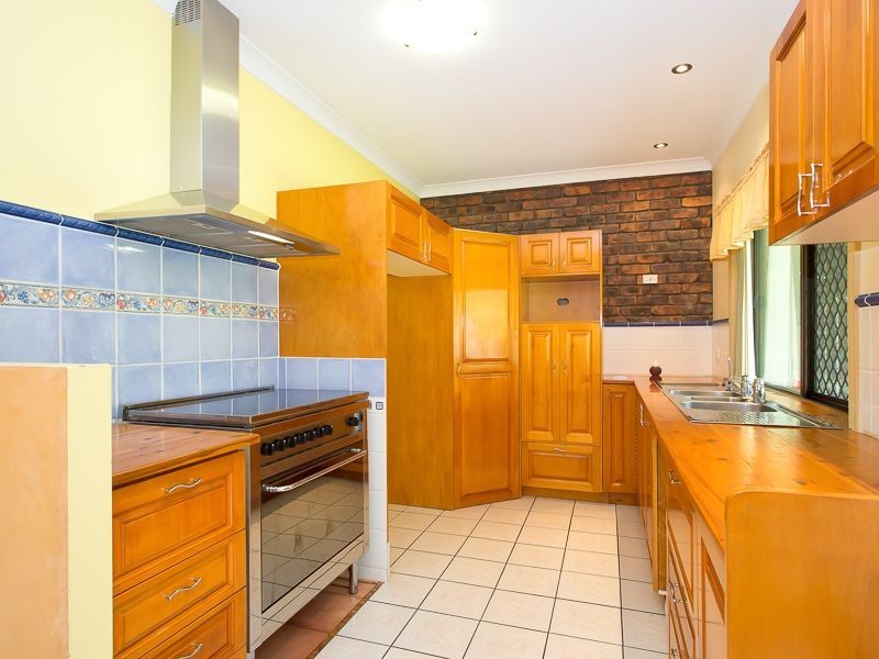 136 Uhlmann Rd, Burpengary QLD 4505