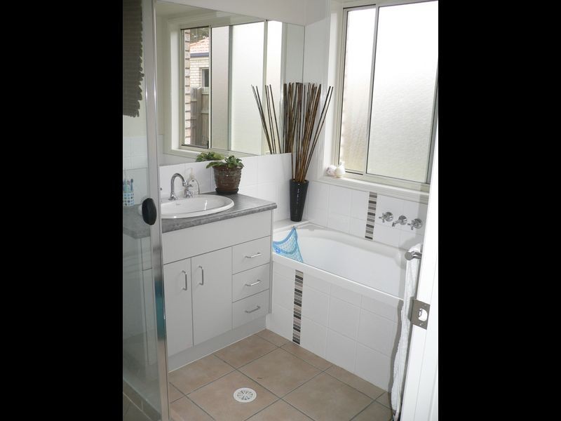 80 Pauls Rd, Upper Caboolture QLD 4510