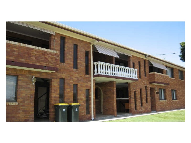 4/45 Lower King Street, Caboolture QLD 4510