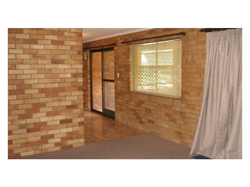 4/45 Lower King Street, Caboolture QLD 4510