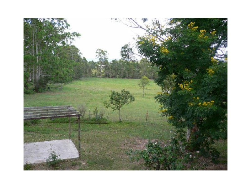 61 Hall Road, Elimbah QLD 4516