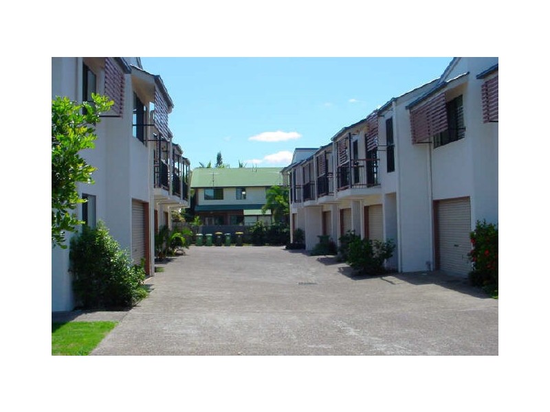 6/17 Lower King Street, Caboolture QLD 4510