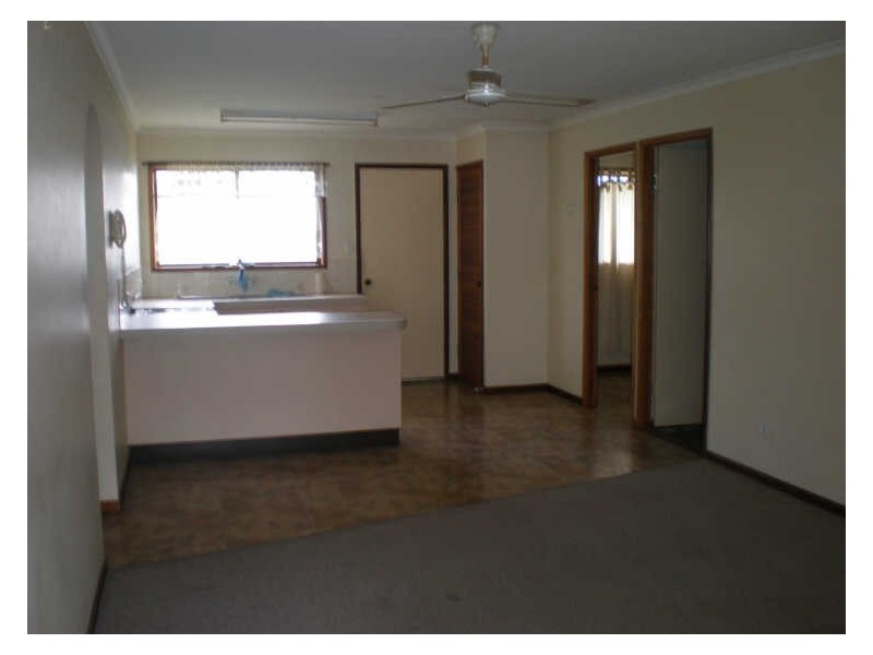 1/16 Rogers Crescent, Caboolture QLD 4510