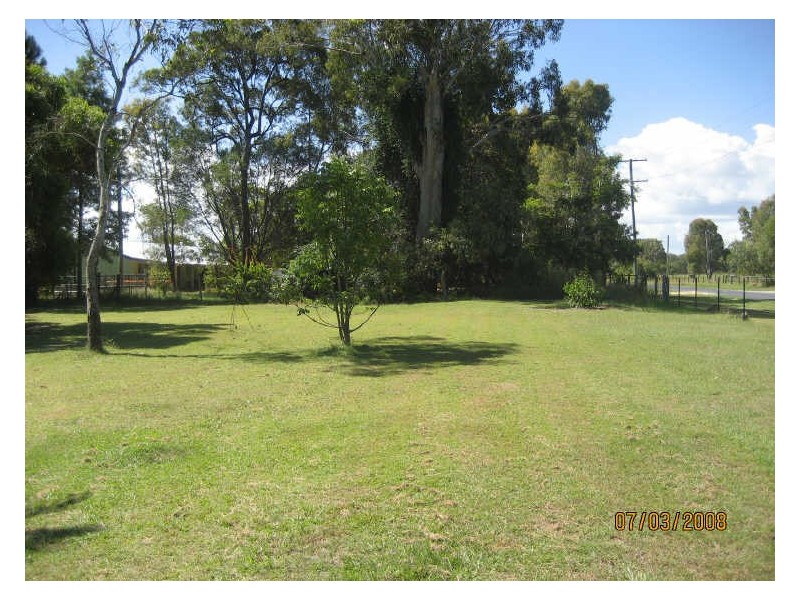 25 Bellay Road, Beachmere QLD 4510