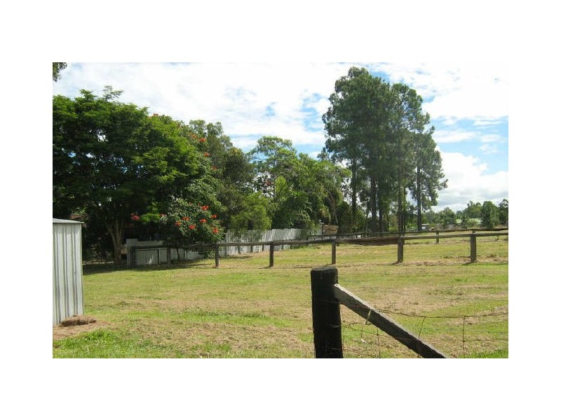 126 Pumicestone Road, Caboolture QLD 4510