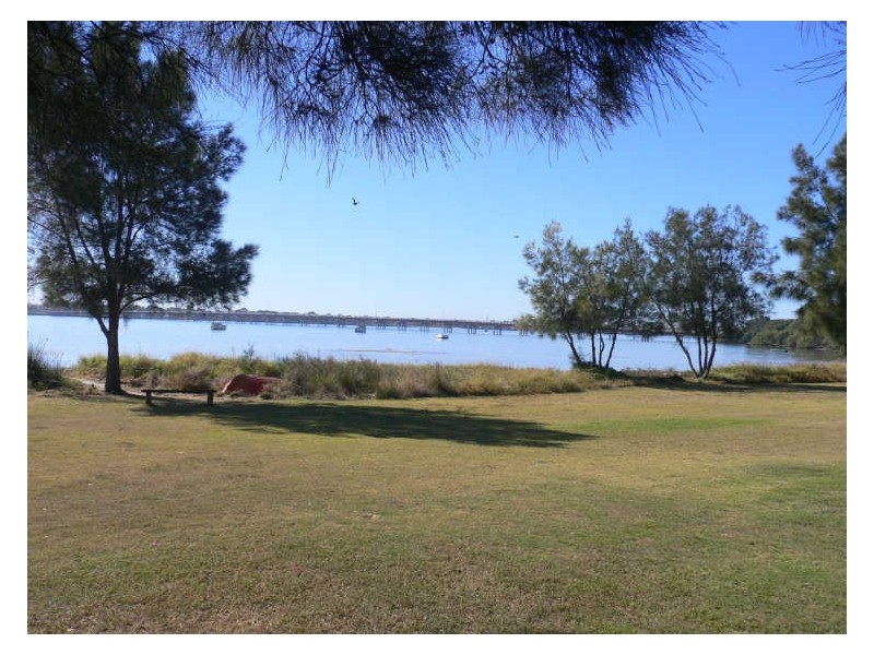 23a/16 Spinnaker Dr -Waterfront Place, Sandstone Point QLD 4511