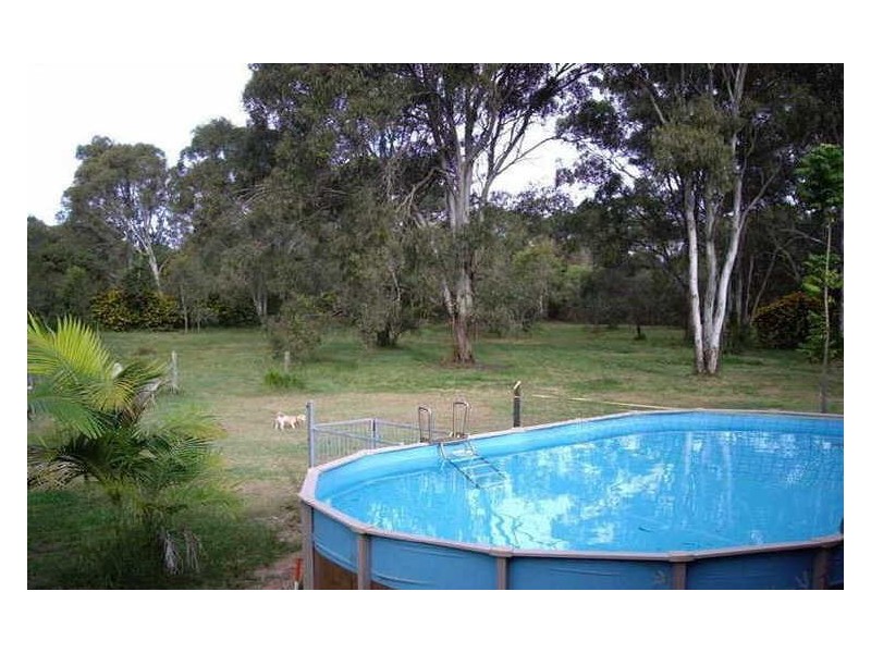 200 Campbell Parade, Beachmere QLD 4510