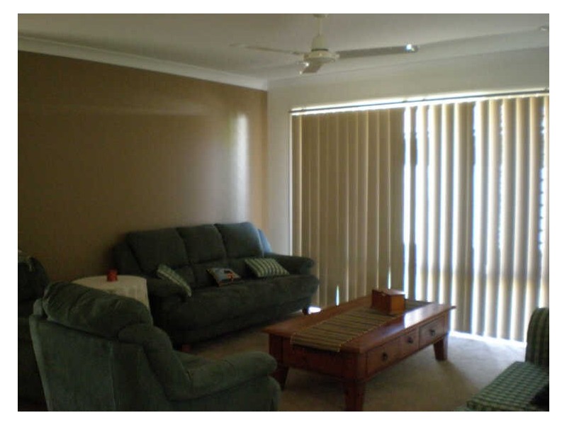 254 Bestman Rd, Sandstone Point QLD 4511