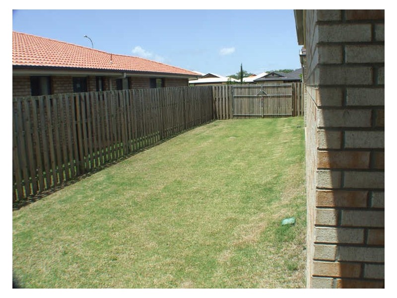 254 Bestman Rd, Sandstone Point QLD 4511