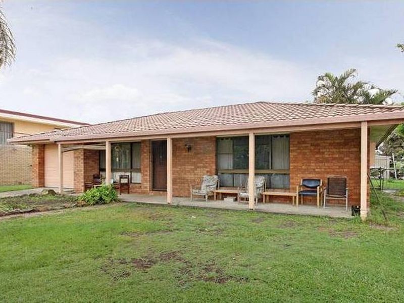 6 Timothy Esplande, Beachmere QLD 4510