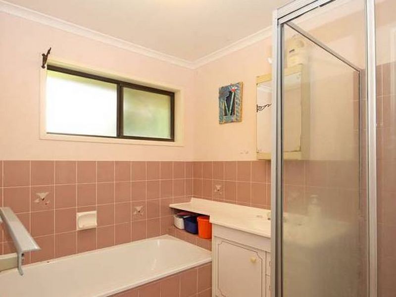 6 Timothy Esplande, Beachmere QLD 4510