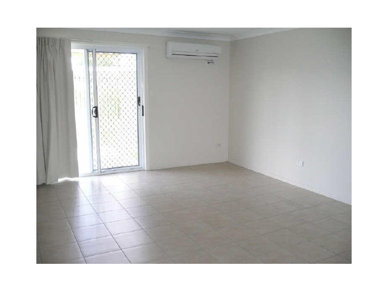 2/5 Bluebell Street, Caboolture QLD 4510