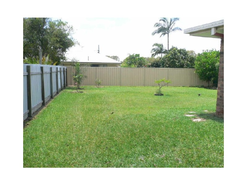 2/5 Bluebell Street, Caboolture QLD 4510