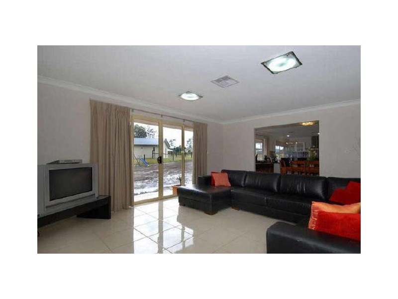 108 Mallard Court, Upper Caboolture QLD 4510