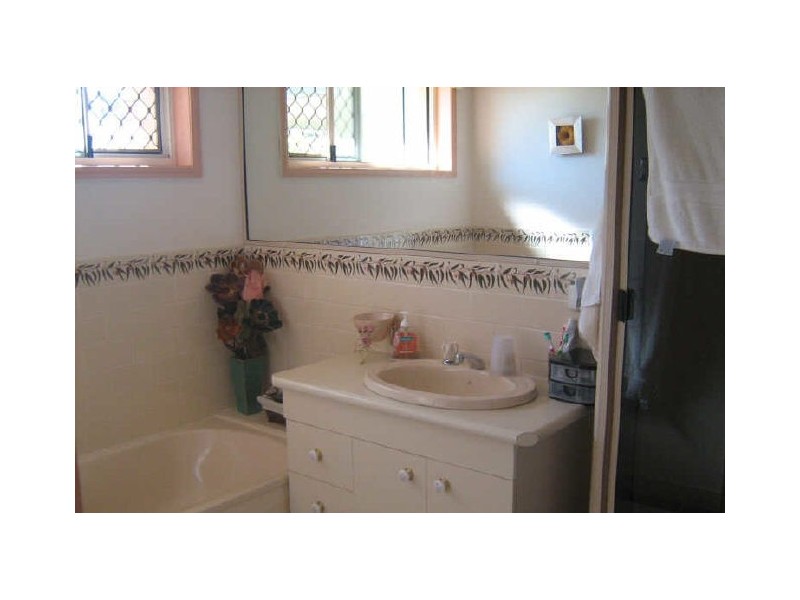 19 Riverina Court, Morayfield QLD 4506