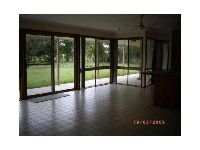 39 Fantail Crt, Upper Caboolture QLD 4510