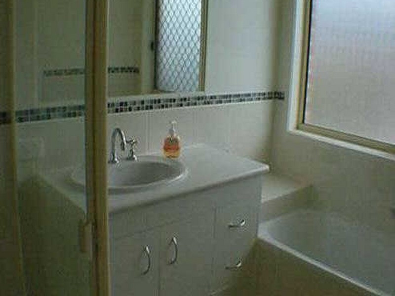 32 Bilinga Court, Sandstone Point QLD 4511