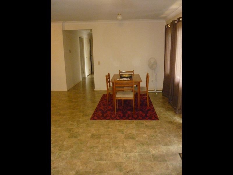 28 Hilldale Crescent, Morayfield QLD 4506