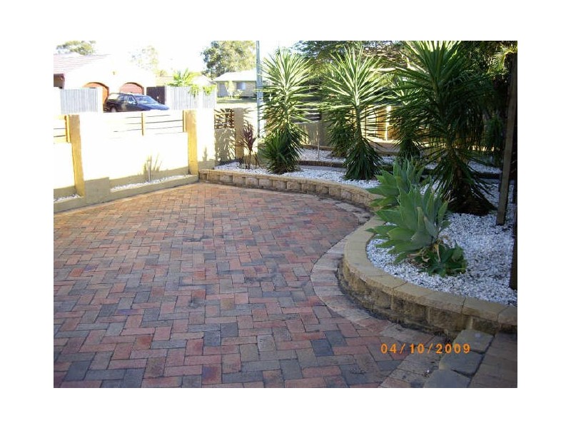4 Keala Ct, Banksia Beach QLD 4507