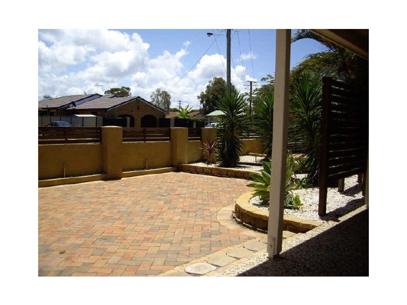 4 Keala Ct, Banksia Beach QLD 4507
