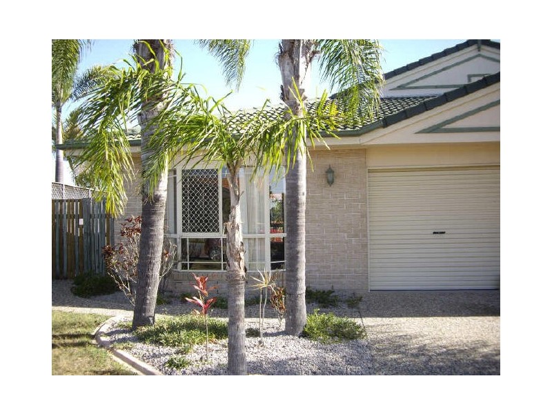 1/3 Headsail Dr, Banksia Beach QLD 4507