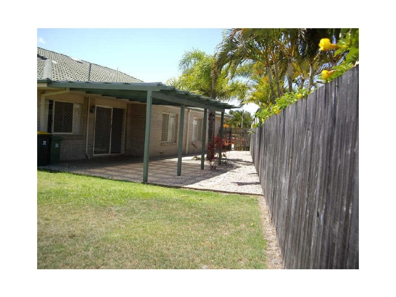 1/3 Headsail Dr, Banksia Beach QLD 4507