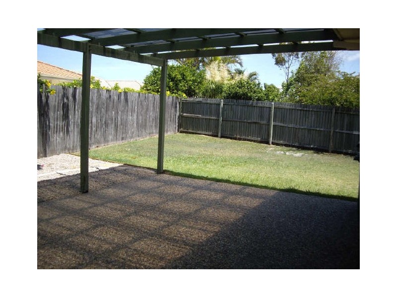 1/3 Headsail Dr, Banksia Beach QLD 4507