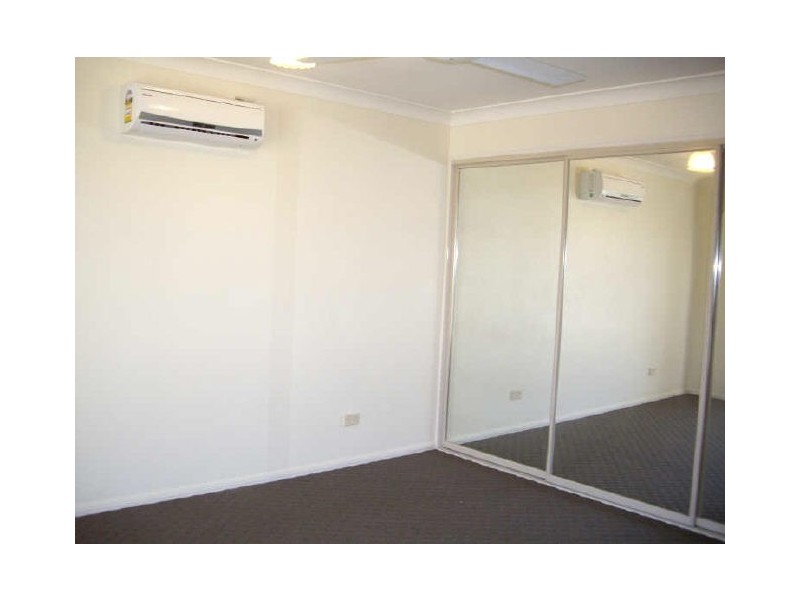 1/3 Headsail Dr, Banksia Beach QLD 4507