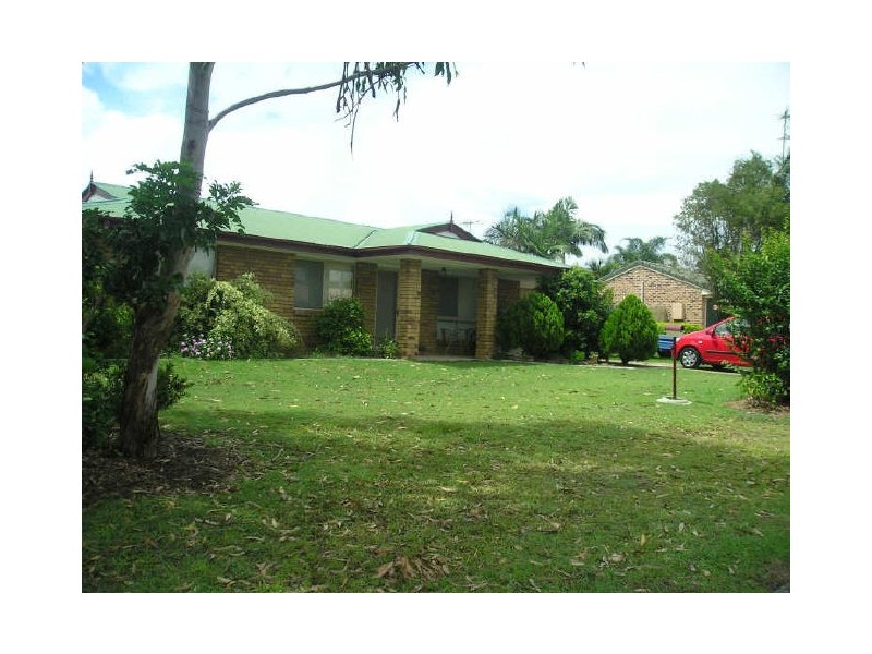 27 Crestwell Close, Morayfield QLD 4506