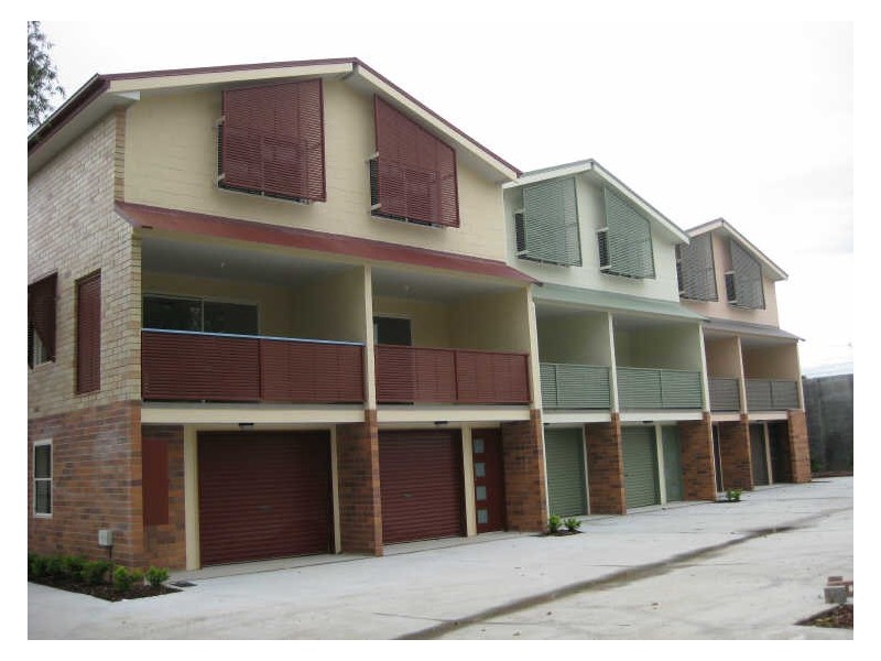 2/6 Railway Parade, Caboolture QLD 4510