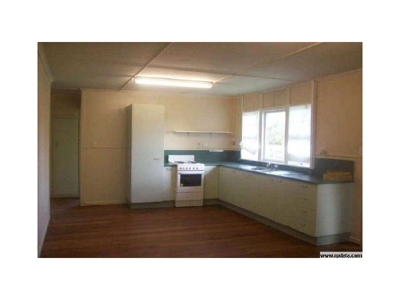 118 Biggs Dr, Beachmere QLD 4510