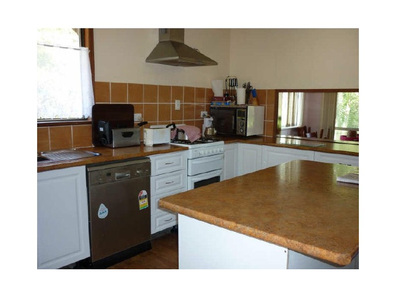 1 Damiani Rd, Elimbah QLD 4516