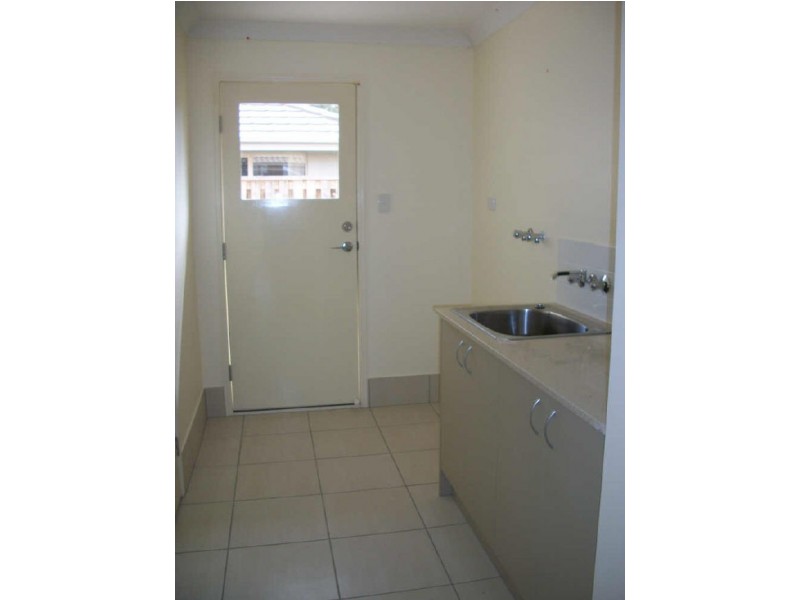 18 Dear Place, Bellmere QLD 4510