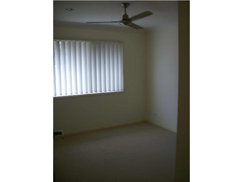 18 Dear Place, Bellmere QLD 4510