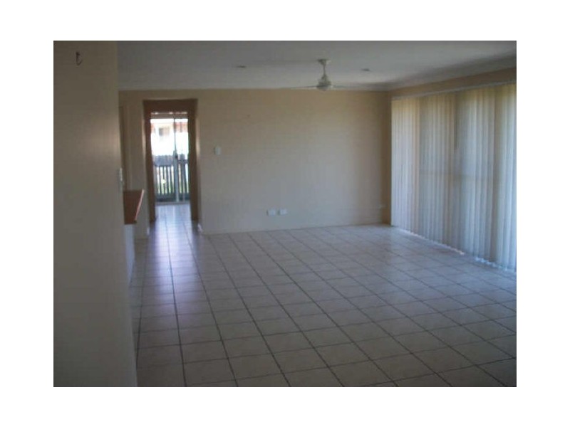 6 Radiata Crt, Morayfield QLD 4506