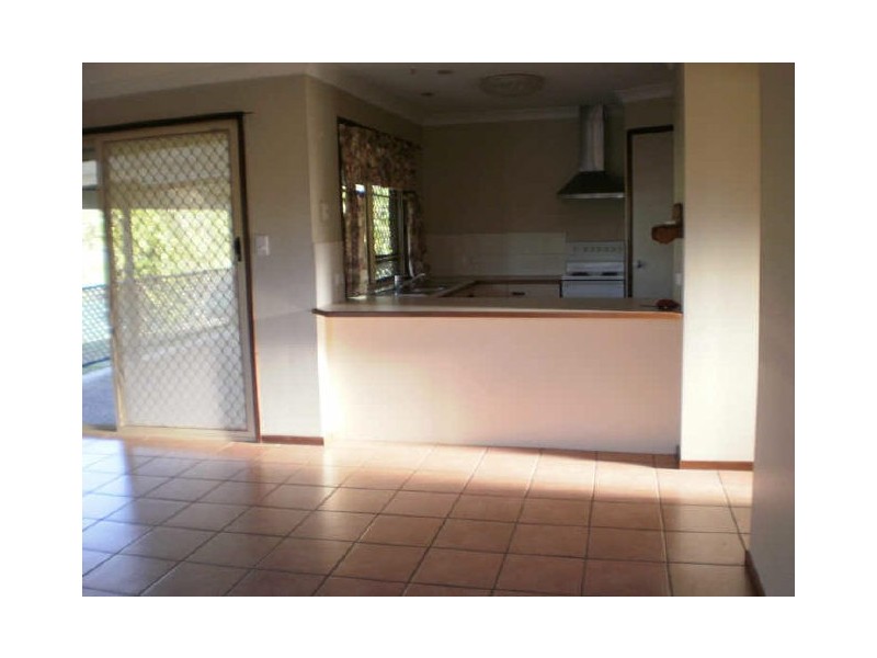 15 Cresta Court, Morayfield QLD 4506