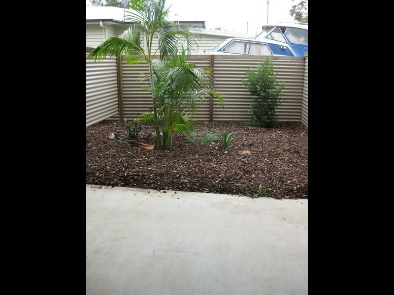 2/6 Railway Parade, Caboolture QLD 4510