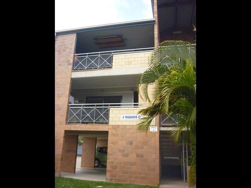 1/2 Rogers Crescent, Caboolture QLD 4510