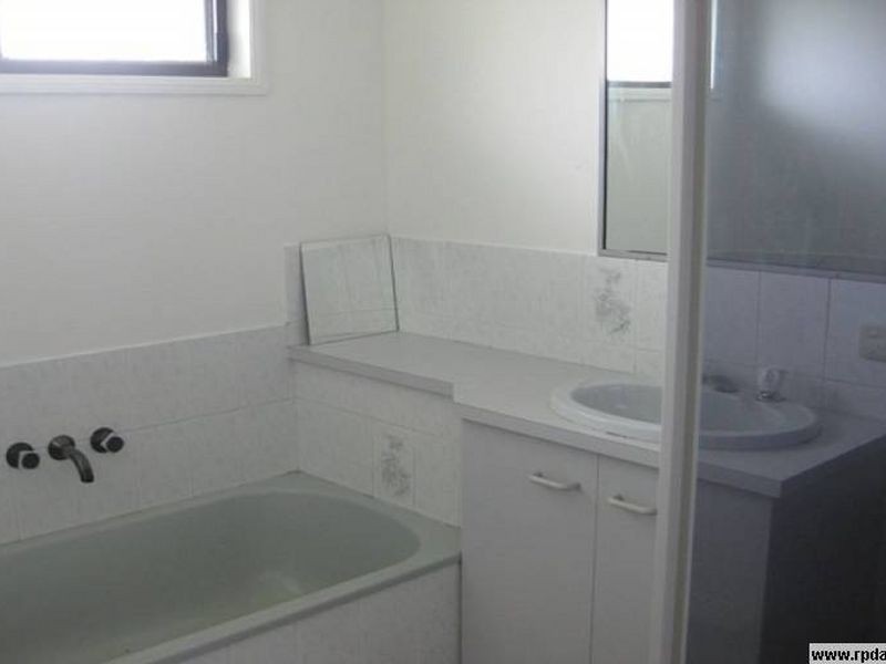 3 Bernborough Way, Ningi QLD 4511